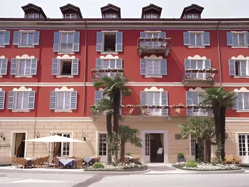 Hotel Cannobio فنادق في Maccagno con Pino e Veddasca