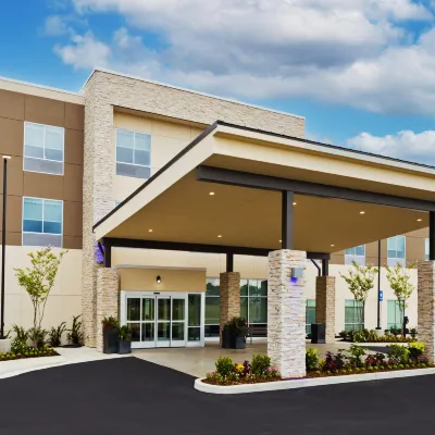 Holiday Inn Express COLUMBUS - FORT BENNING AREA by IHG Hotels near Columbus Metropolitan - CSG