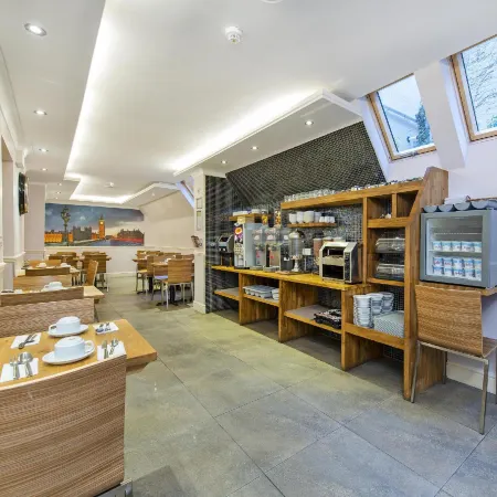 Lidos Hotel Отели рядом с достопримечательностью «Пимлико»