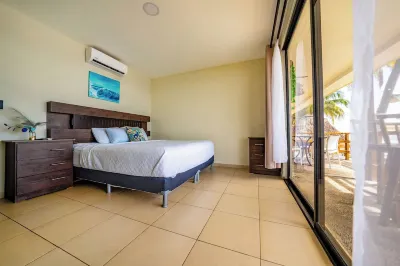 Reef on the Water Hotels in 