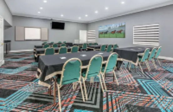 La Quinta Inn & Suites by Wyndham Weatherford