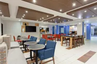 Holiday Inn Express & Suites OAKLAND-AIRPORT by IHG - breakfast