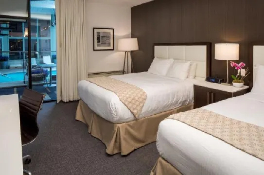 Weber's Hotel & Restaurant