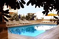 Il Palazzin Hotel فنادق في سانت بول باي
