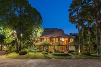 Vanasin Residence Hotels in Tak