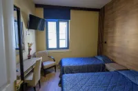 Alley Rooms فنادق في 