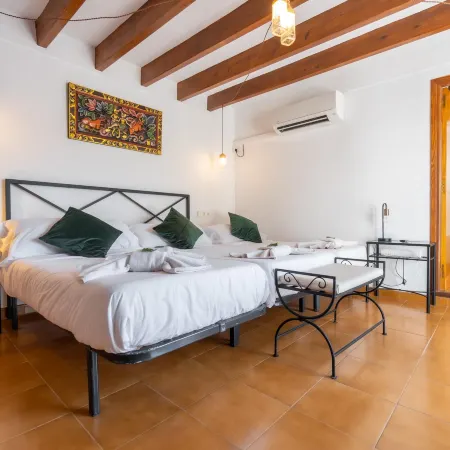 Hostal Restaurante Pou des Lleó