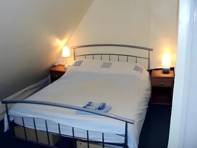 Three Horseshoes Inn Hotels in Huntingdon