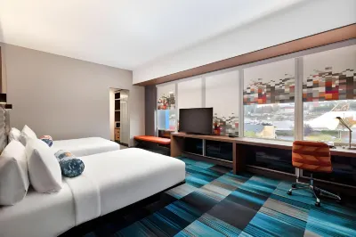 Aloft Seattle Sea-Tac Airport Hotels near Hudson News