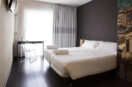 B&B Hotel Granada Hotéis em 