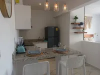 Beautiful Studio Very Close To The Beach and 5th Avenue