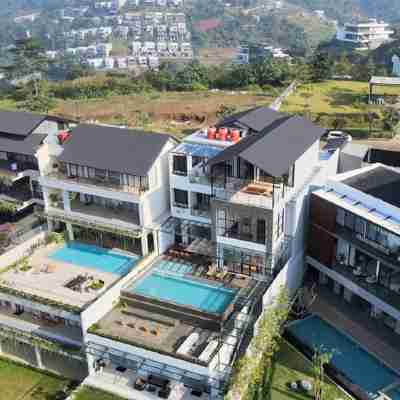 Beverly Hill Villa with Private Heated Pool and Movie Room Reflections by Holiday Villa Dago Hotel Exterior