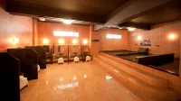 Capsule Hotel New Gloria