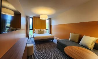 Kyriad Prestige Compiegne