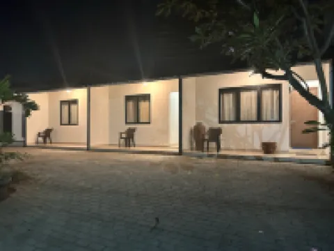 The Segaran House (Syariah) Hotels near Komodo Indonesian Fauna Museum and Reptile Park