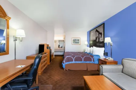 Super 8 by Wyndham Cleburne Отели в г. Клберн