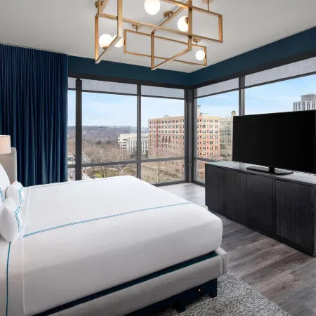 The Oaklander Hotel, Autograph Collection