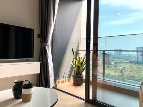 Retreat and Cosy Apartment in Lumiere Riverside_3