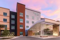 Fairfield Inn & Suites Cape Coral/North Fort Myers - piscine