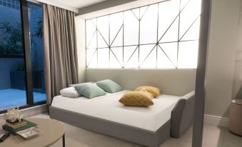 47 Luxury Suites