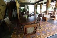 Katumbiri Resort Hotels in Cijeruk