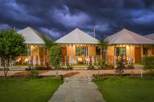 The Royal Heritage Tent Resort- Statue of Unity Hotels in Narmada