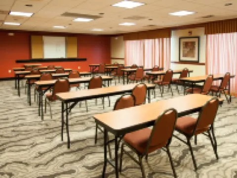 ハンプトン イン エンタープライズ エンタープライズのホテル