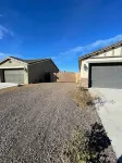 River Close, Newer Home! Great Neighborhood Minutes from Laughlin! Close to All!