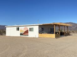 360’ views - 5 acres - stars - sunsets - hot tub - pool