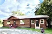 Beautiful log cabin close to all the wonders of the Adirondacks!
