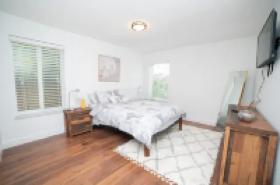 🏖Spacious Villa 🌴 4-Bedroom with Heated Pool 🤩🔥