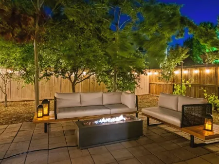 Wine Country Farmhouse with Fire Pit & BBQ near Napa, San Francisco & Sacramento Отели в г. Фейрфилд