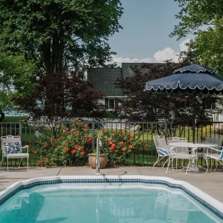 Waterfront Rappahannock River Cottage, Private Pool, Kayaks, Fire Pit & Garden