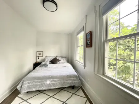 Brunswick Downtown Sugar Cube next to Bowdoin