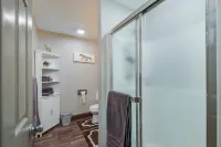 Green Acres Barn Apartment...sleeps 2 comfortably but will sleep 4.