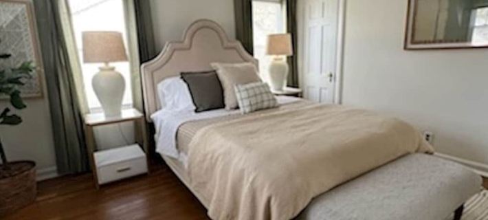 Avon Lake - Recent Remodeled & Spacious Charming 2BR Beach Home Hotels in Lorain County