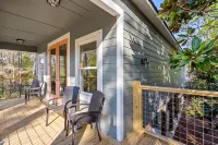 Gorgeous Magnolia Cottage: With Bicycles/Beach Equipment- Pet Friendly! Private!