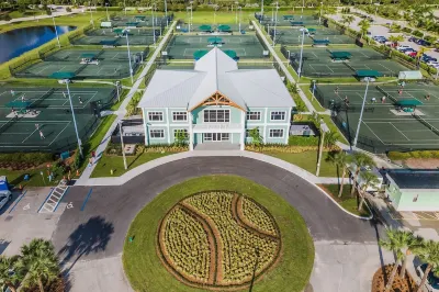 Elegant Golf Villa in the PGA National. Pool. Golf. Beach. Spa. Dog friendly. Hotel in zona Karen T. Marcus Sandhill Crane Access Park