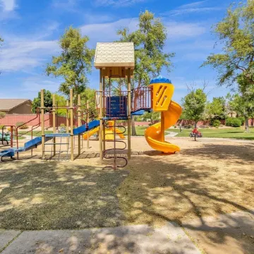 Cozy and relaxing 3 bedroom home