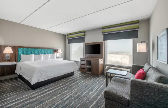 達拉斯艾倫歡朋套房酒店