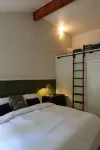 Private Retreat in Santa Cruz Mountains w Hot Tub Hotels near Old Train Trestle Bridge