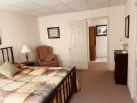 Charming 2 bedroom home in the heart of elk country.