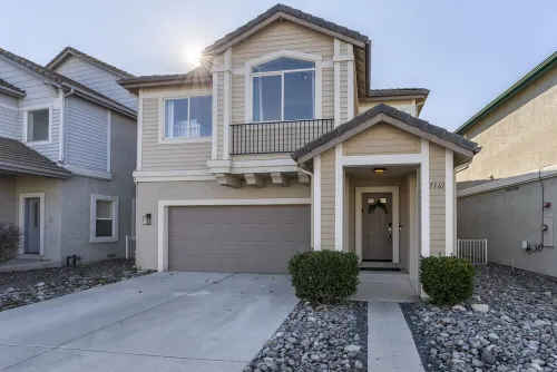 Modern Marina Lake Home with Amazing Views Hotels in Sparks