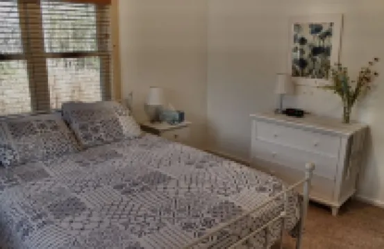 Secluded Bayfront Cottage with Stunning views