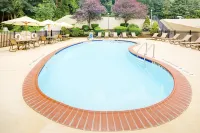 Hampton Inn White Plains/Tarrytown (New York City Area) - Pools