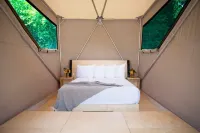 Glamping Near Glacier & Airport, 80 Acres, River Access, Mtn Views: Tent D