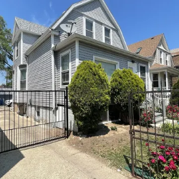 Exquisite Rogers Park 1bd/1bath Apt. Near Evanston