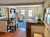 2 Bedroom/ 2 Bath in Heart of the West End - Ptown