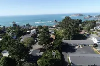 The Peaceful Pelican is close to town and just a 5 min walk to the beach! Hotels in Brookings