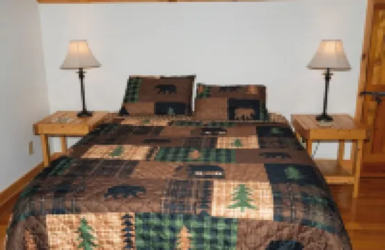 Bearadise Cabin on 300+ ft of Brasstown Creek: Near John C. Campbell Folk School